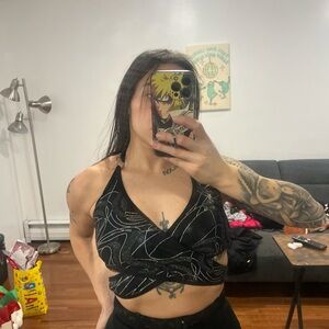 Chic Black and White Patterned Crop Top